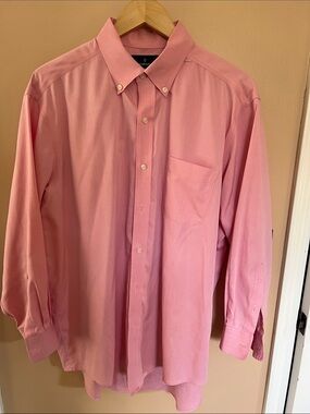 Buttoned Down Classic Button-Down Men's Shirt in Pink